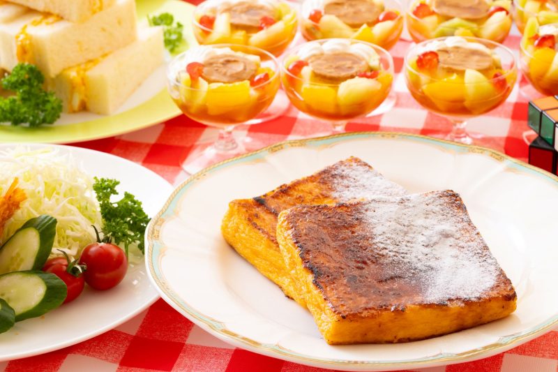 【平日限定】昭和レトロ喫茶ランチ&スイーツブッフェ<br>~オムライスからプリンアラモードまで懐かしの洋食めぐり~<br>(ソフトドリンクバー付き/45分)